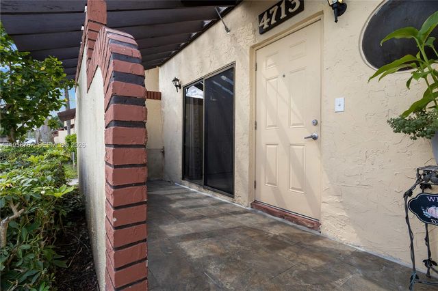 4713 N Pine Island Road, Sunrise, FL 33351