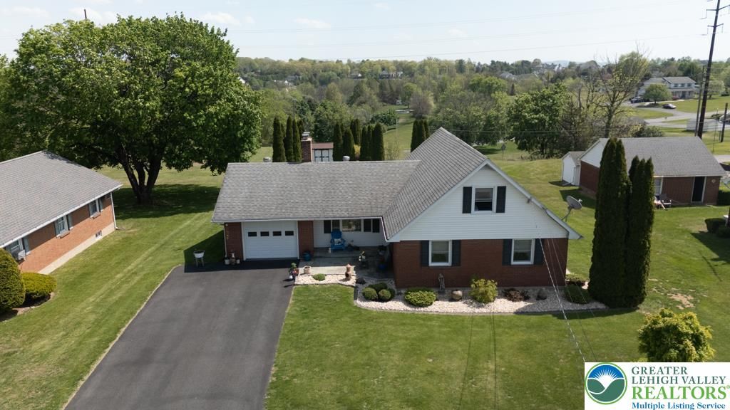 554 Mountain View Avenue, Bushkill Twp, PA 18064