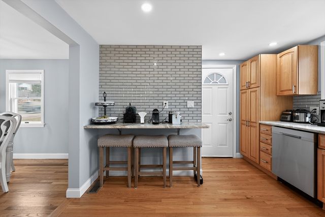 29 Elliott St, Danvers, MA 01923