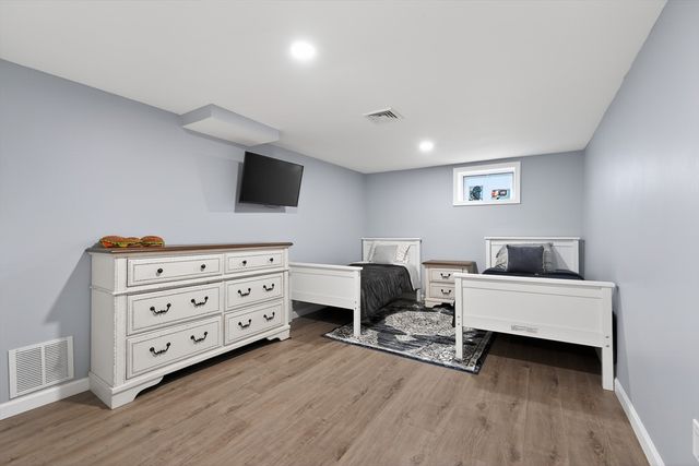 29 Elliott St, Danvers, MA 01923