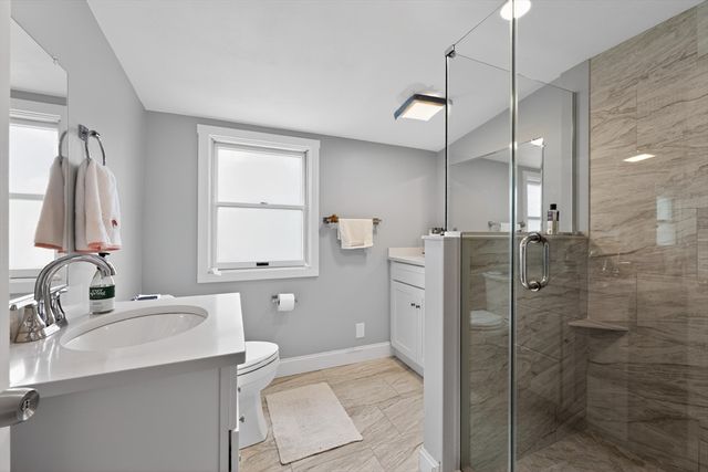 29 Elliott St, Danvers, MA 01923