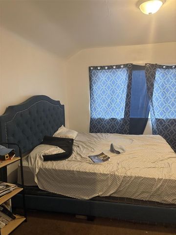 18709 Goulburn Street, Detroit, MI 48205