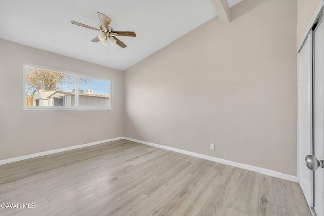 1041 W Avenue H2, Lancaster, CA 93534