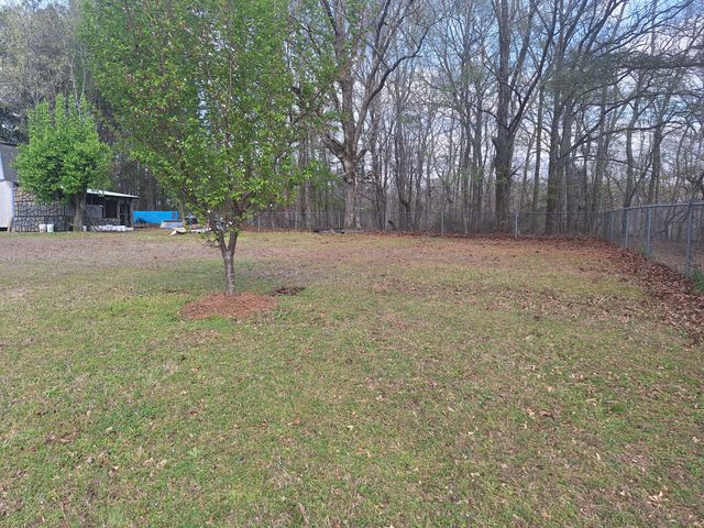 20 Gaston Dr, Leoma, TN 38468