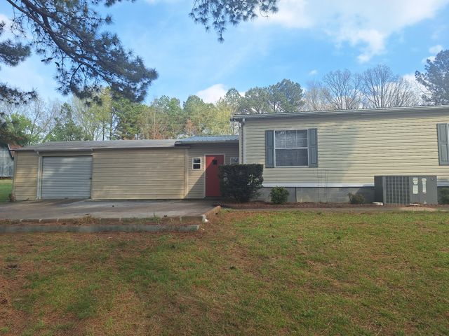 20 Gaston Dr, Leoma, TN 38468