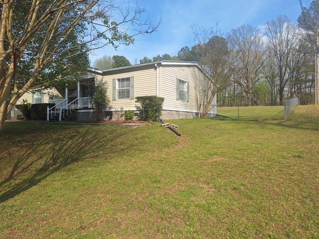 20 Gaston Dr, Leoma, TN 38468