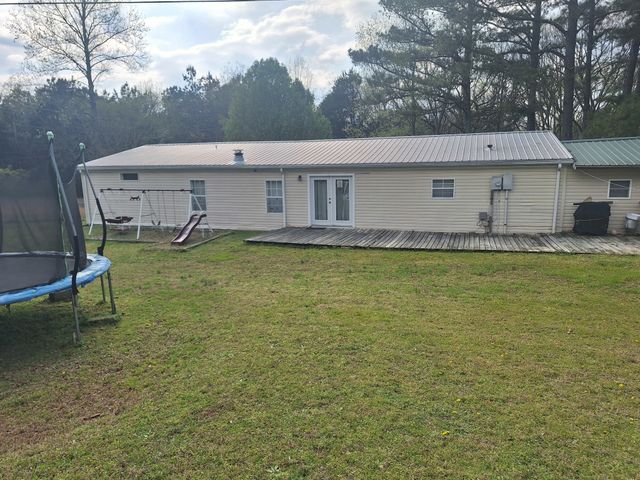 20 Gaston Dr, Leoma, TN 38468