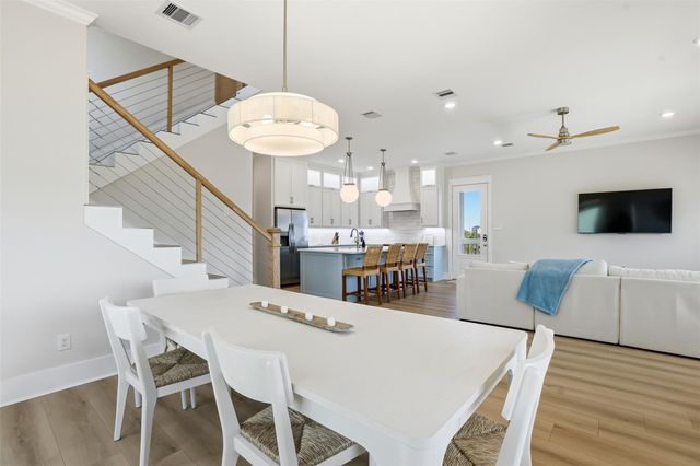 4010 Miramar Court, Galveston, TX 77554