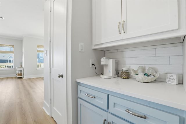 4010 Miramar Court, Galveston, TX 77554