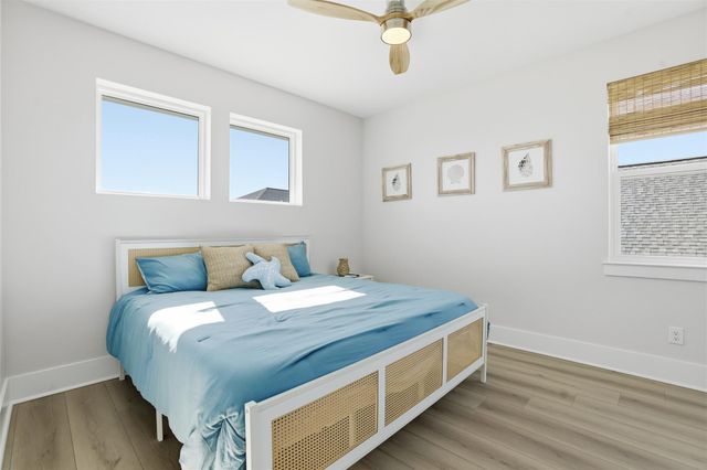 4010 Miramar Court, Galveston, TX 77554