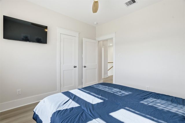 4010 Miramar Court, Galveston, TX 77554