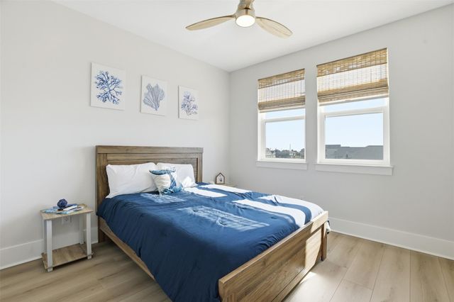 4010 Miramar Court, Galveston, TX 77554