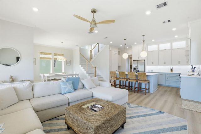 4010 Miramar Court, Galveston, TX 77554