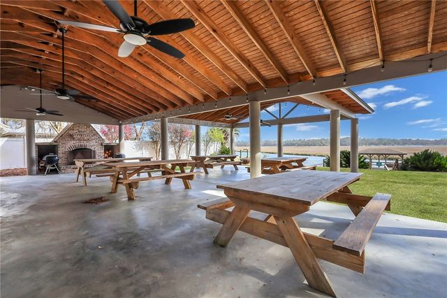 3349 Julienton Drive NE, Townsend, GA 31331