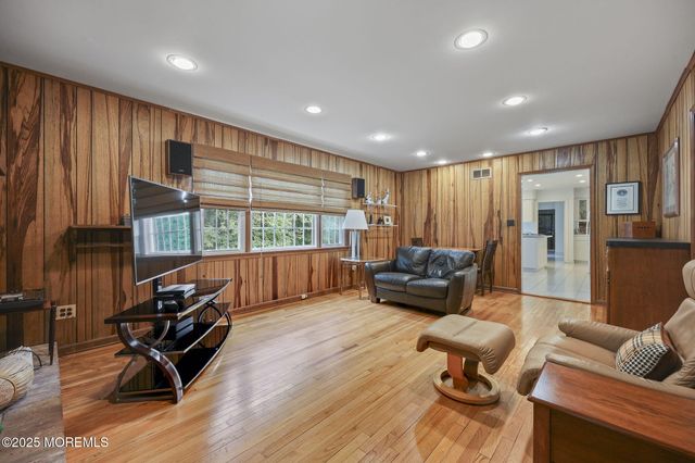 5 Woods Road, West Long Branch, NJ 07764