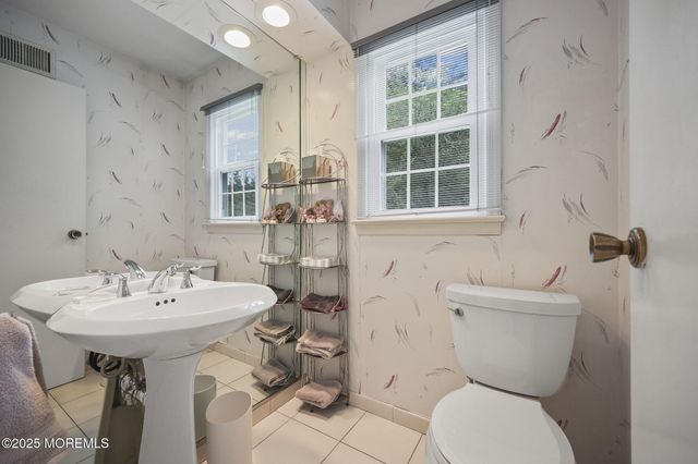 5 Woods Road, West Long Branch, NJ 07764
