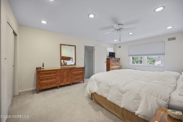 5 Woods Road, West Long Branch, NJ 07764