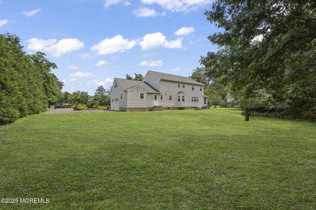 5 Woods Road, West Long Branch, NJ 07764