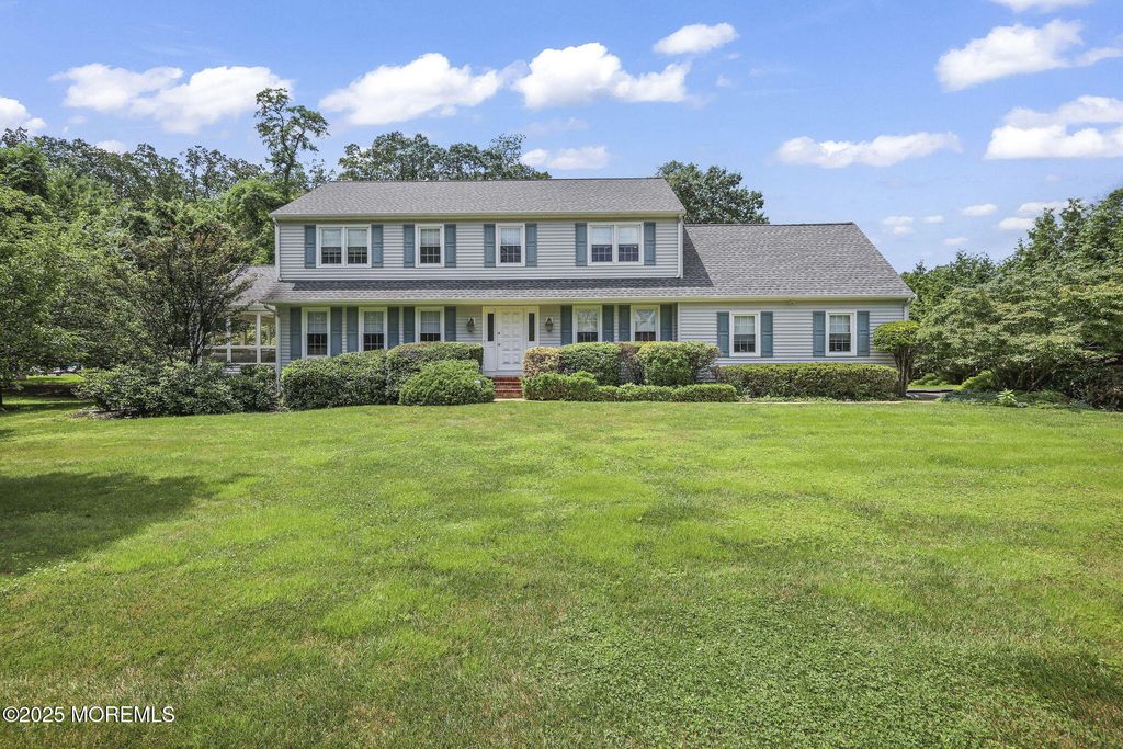 5 Woods Road, West Long Branch, NJ 07764