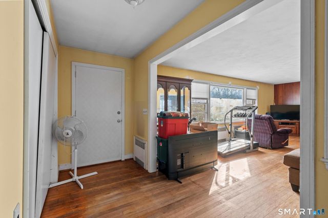 10 Staeth Road, East Hampton, CT 06424