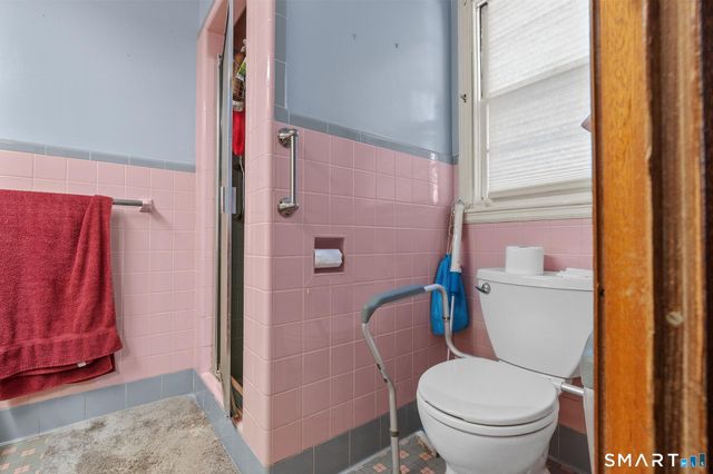 10 Staeth Road, East Hampton, CT 06424