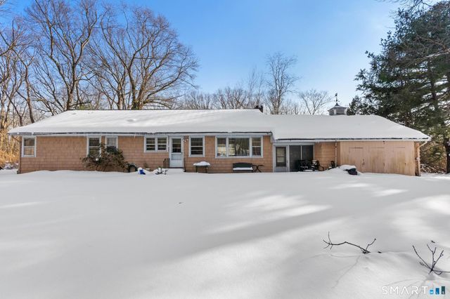 10 Staeth Road, East Hampton, CT 06424