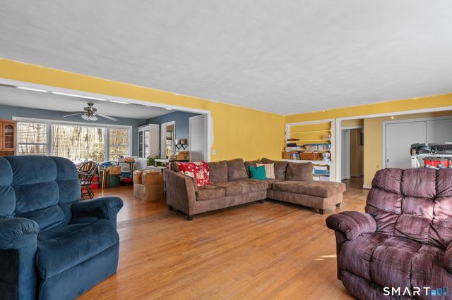 10 Staeth Road, East Hampton, CT 06424