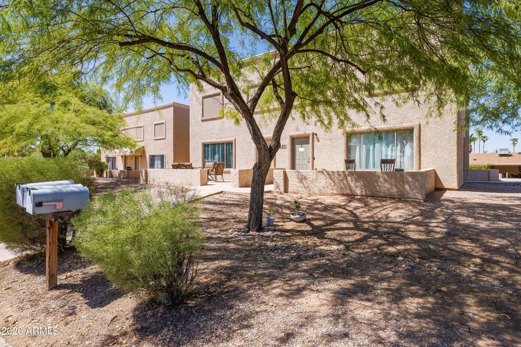 1407 N GILBERT Avenue, Casa Grande, AZ 85122 — exterior