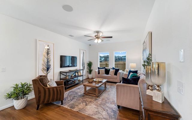 112 Vandervoort WAY, Jarrell, TX 76537