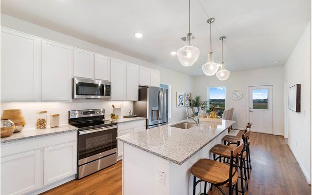 112 Vandervoort WAY, Jarrell, TX 76537