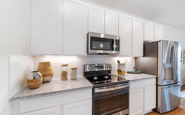 112 Vandervoort WAY, Jarrell, TX 76537