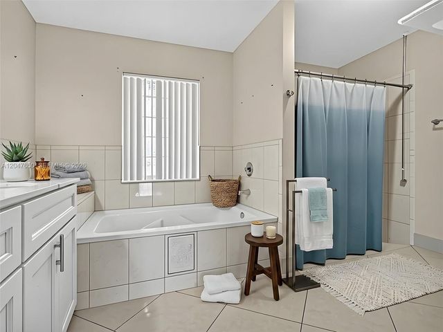 16203 NW 8th Drive, Pembroke Pines, FL 33028