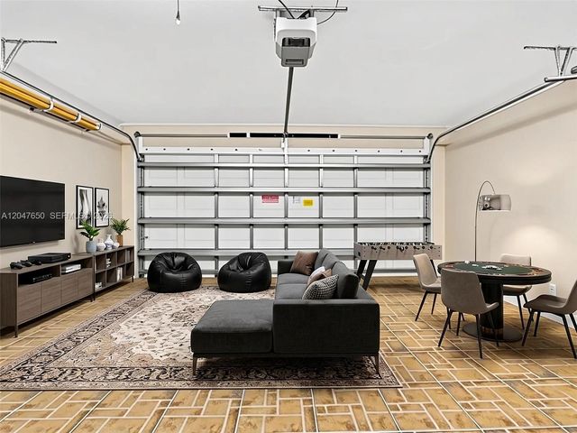16203 NW 8th Drive, Pembroke Pines, FL 33028