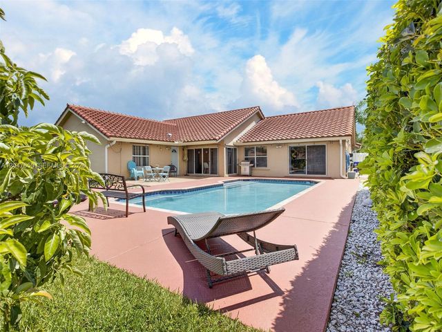 16203 NW 8th Drive, Pembroke Pines, FL 33028