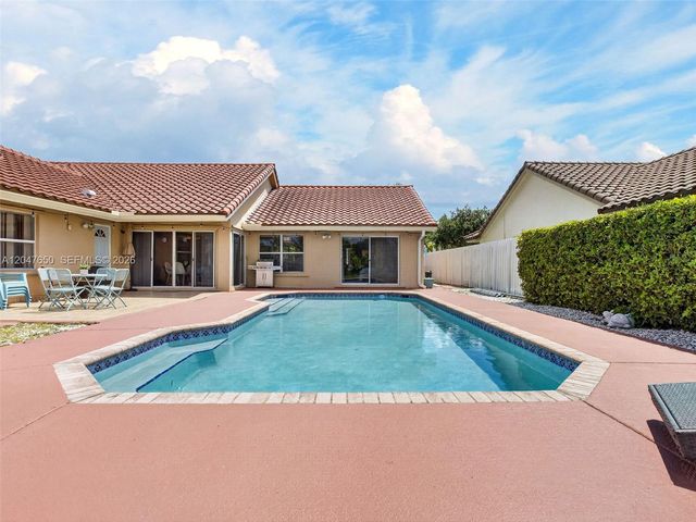 16203 NW 8th Drive, Pembroke Pines, FL 33028