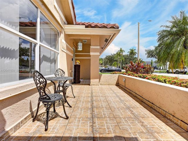 16203 NW 8th Drive, Pembroke Pines, FL 33028