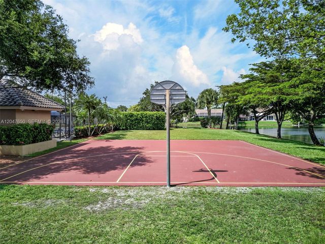 16203 NW 8th Drive, Pembroke Pines, FL 33028