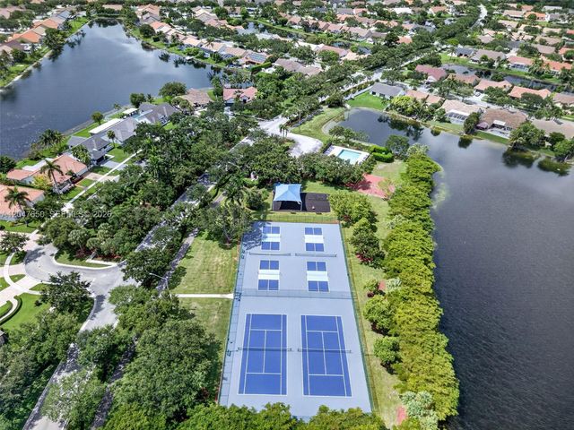 16203 NW 8th Drive, Pembroke Pines, FL 33028