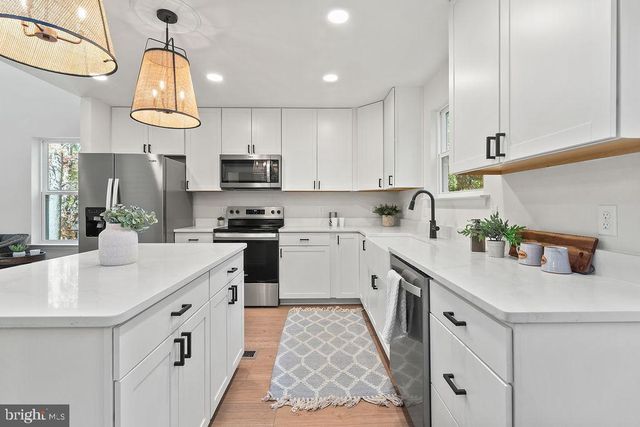 6 WILLOW BRANCH LN, Falmouth, VA 22405