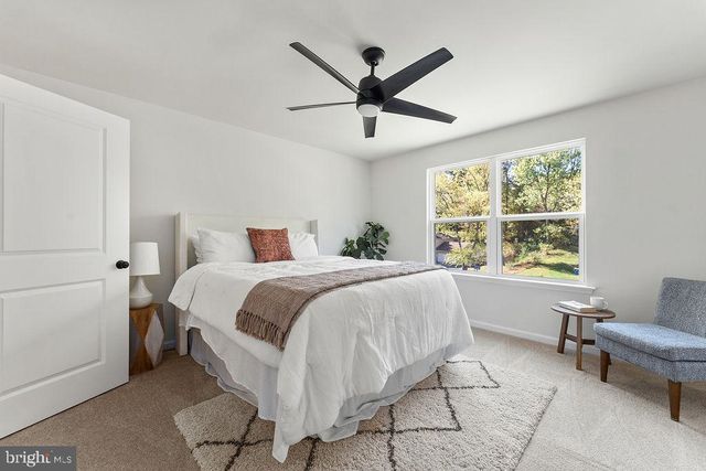 6 WILLOW BRANCH LN, Falmouth, VA 22405