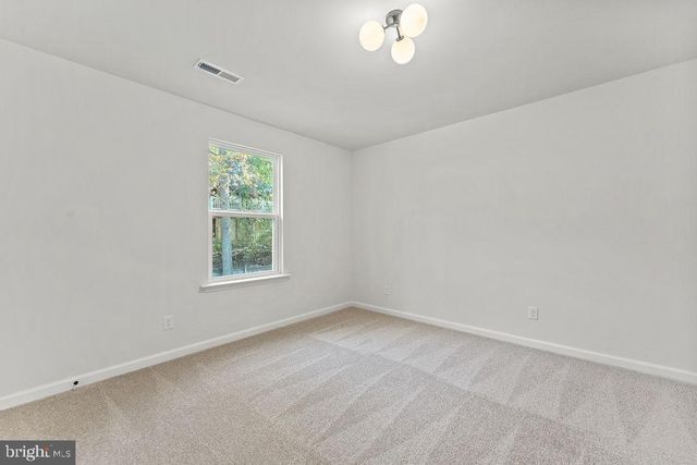 6 WILLOW BRANCH LN, Falmouth, VA 22405