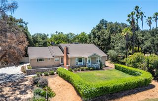 21 W Hilton Avenue, Redlands, CA 92373