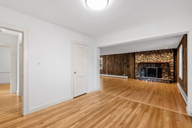 51 Gleason Rd, Lexington, MA 02420