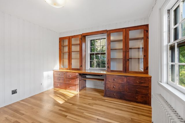 51 Gleason Rd, Lexington, MA 02420