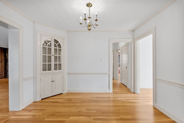51 Gleason Rd, Lexington, MA 02420
