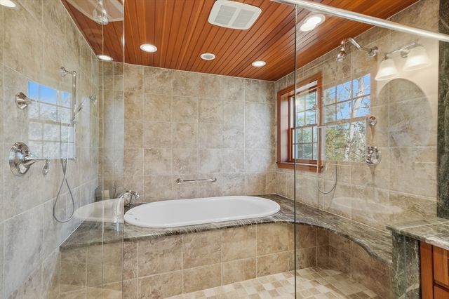 21 Greentree Lane, Newbury, MA 01922