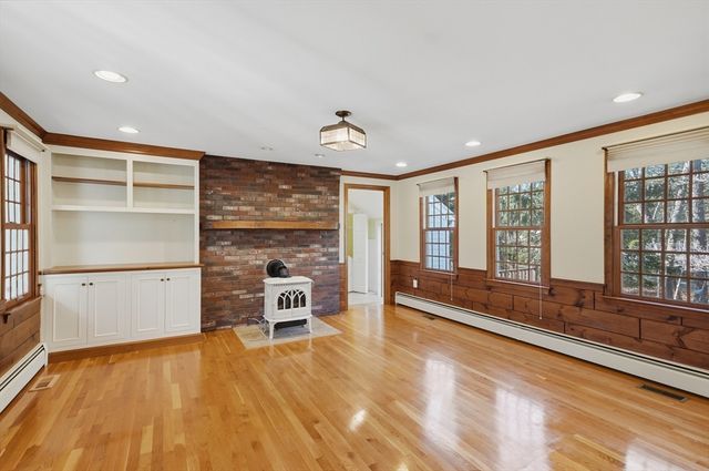 21 Greentree Lane, Newbury, MA 01922