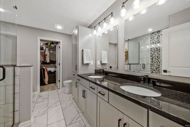 5082 Jackson Drive, Newburgh, IN 47630
