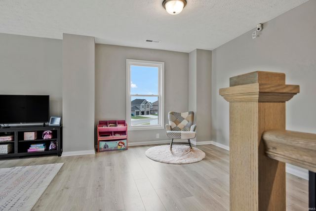 5082 Jackson Drive, Newburgh, IN 47630