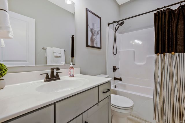 5082 Jackson Drive, Newburgh, IN 47630